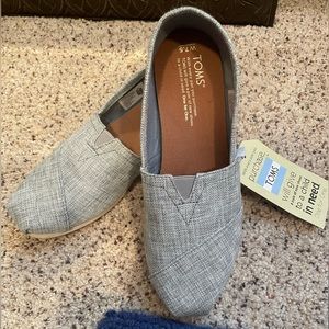 TOMS alpargata flats